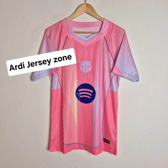 Barcelona pink Player edition kit - Image 1