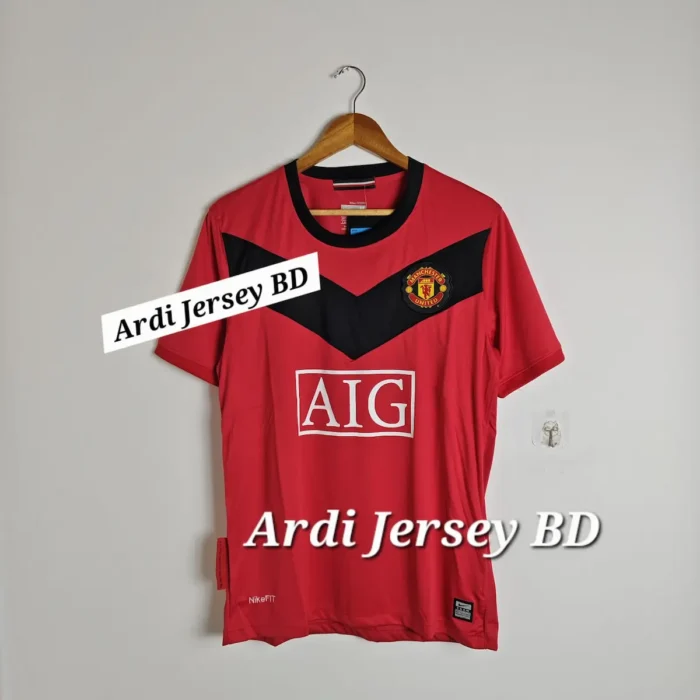 Manchester United 2009-10 home kit - Image 1