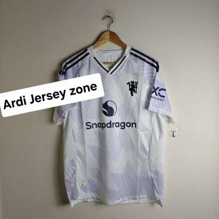Manchester United 2025-26 away kit player edition - Image 1