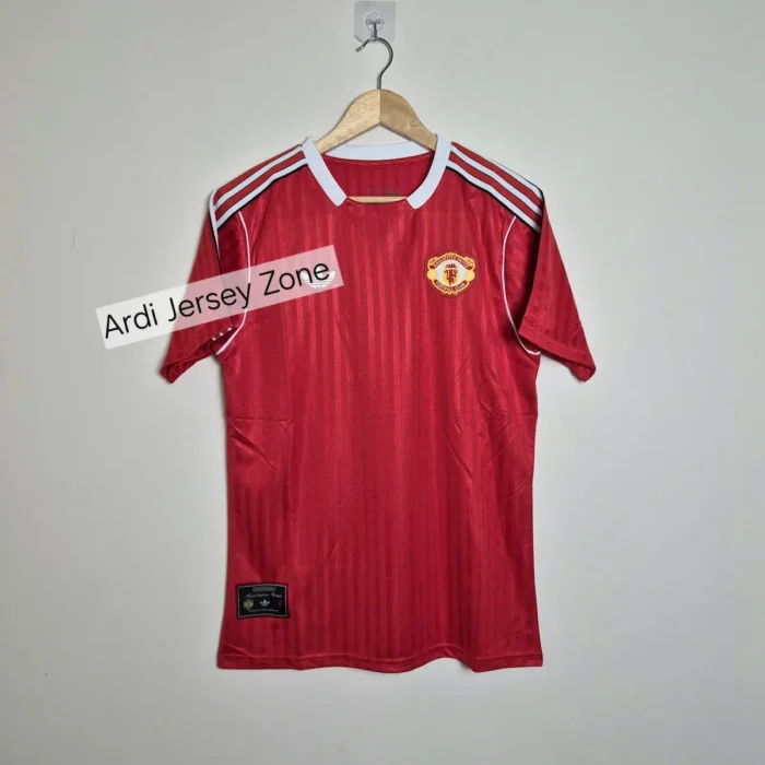 Manchester United red Terrace icon kit Player edition - Image 1