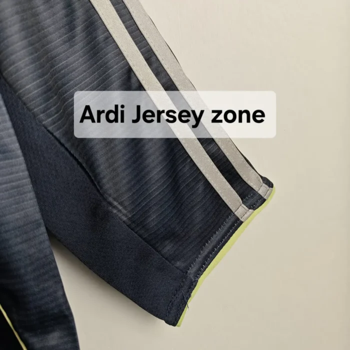 Real Madrid 2025 - 26 away kit fan edition full sleeve - Image 4