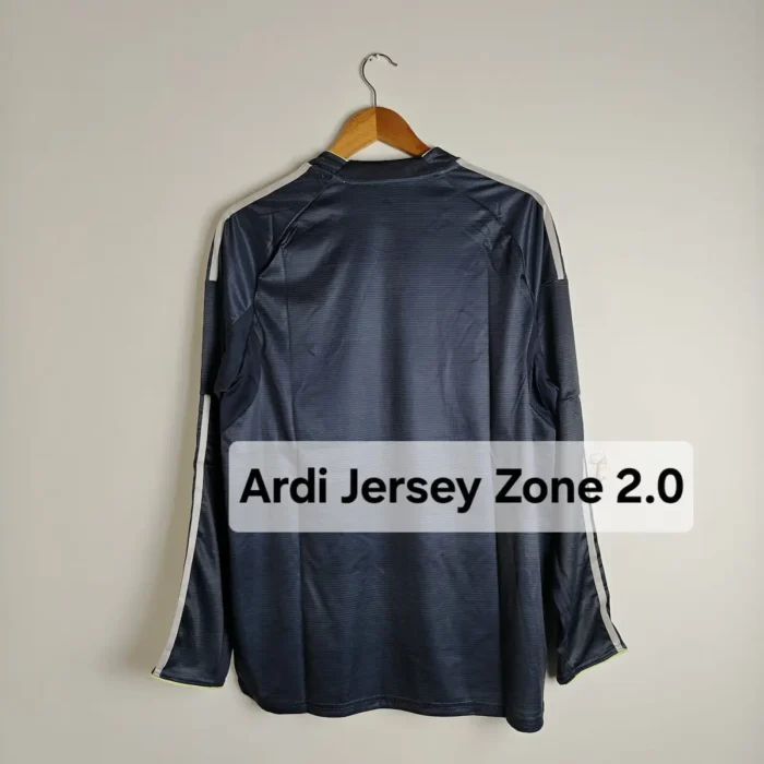 Real Madrid 2025 - 26 away kit fan edition full sleeve - Image 2
