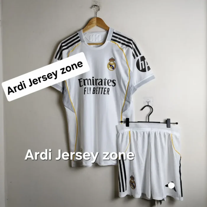 Real Madrid Home kit Player edition Set - Image 1