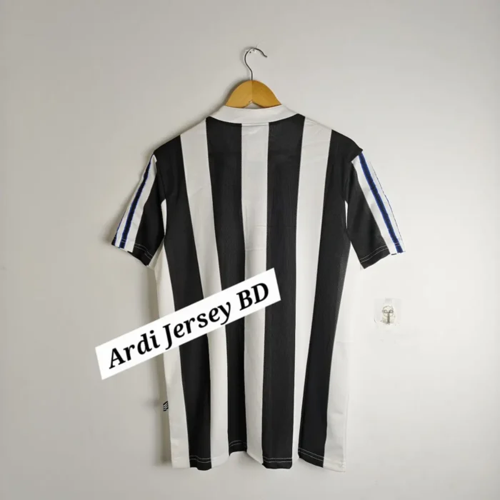 New Castle 1996-97 home kit Retro - Image 2