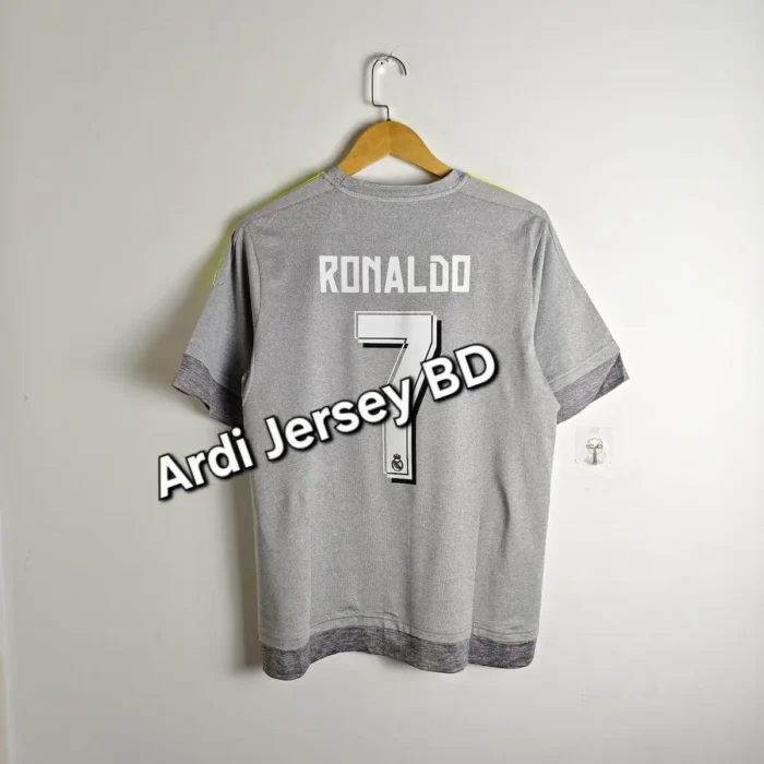 Real Madrid 2015 - 16 away kit retro - Image 2