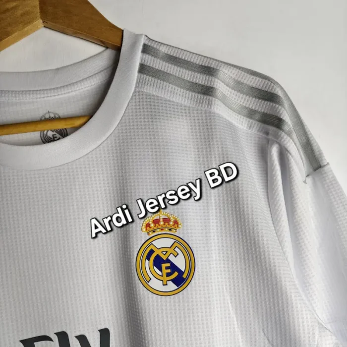 Real Madrid 2015/16 home kit retro full sleeve - Image 4