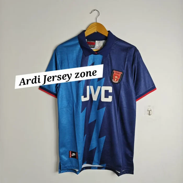 Arsenal 95/96 away ki retro - Image 1