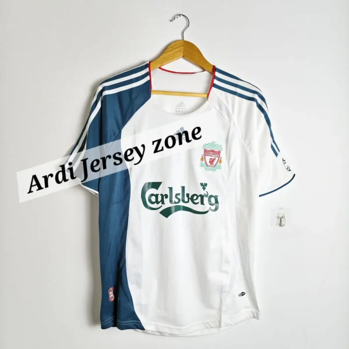 Liverpool 06/07 away kit retro - Image 1