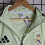 Real madrid windbreakeer waterproof - Image 3