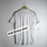 Real Madrid 2011 -12 home kit - Image 2