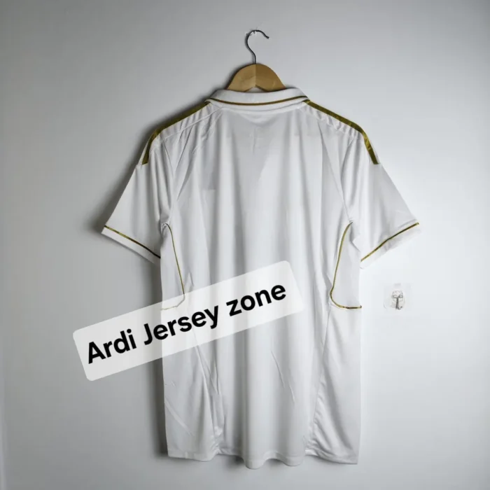 Real Madrid 2011 -12 home kit - Image 2