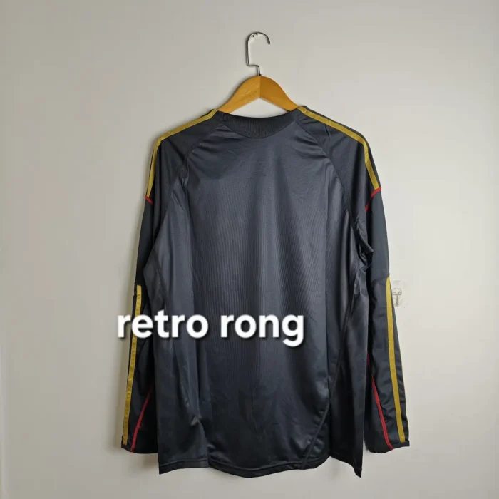 Liverpool 2009 - 10 away kit retro Full sleeve - Image 2