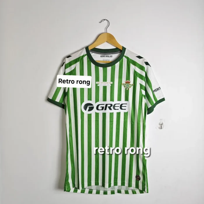 Real Betis 2025 - 26 home kit player edition - Image 1