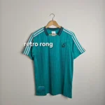 Liverpool * Terrace icon kit player edition G