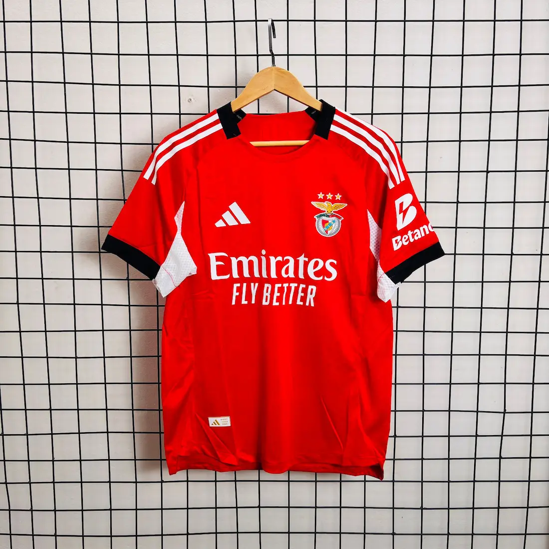 WhatsApp Image 2026-02-02 at 11.29.02 PM (1) S.L. Benfica home kit player edition 2025-26 - Image 1